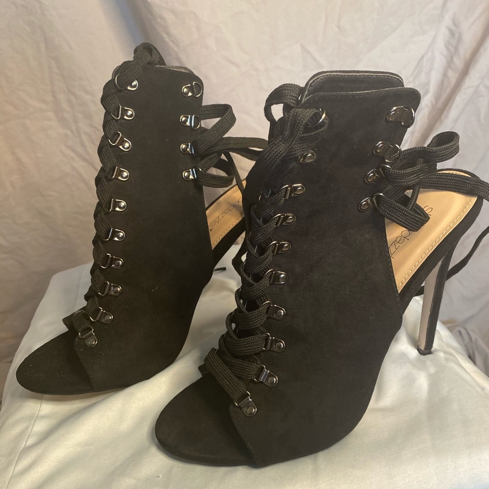 Black Shoedazzle lace up heels